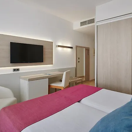 Grupotel Acapulco Playa - Adults Only فندق بلايا ذي بالما