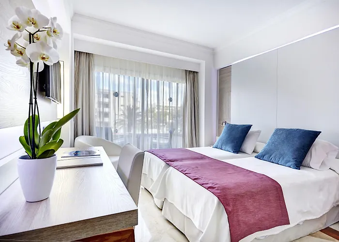 Отель Grupotel Acapulco Playa - Adults Only