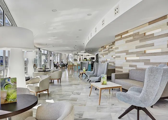 Отель Grupotel Acapulco Playa - Adults Only Плайя де Пальма