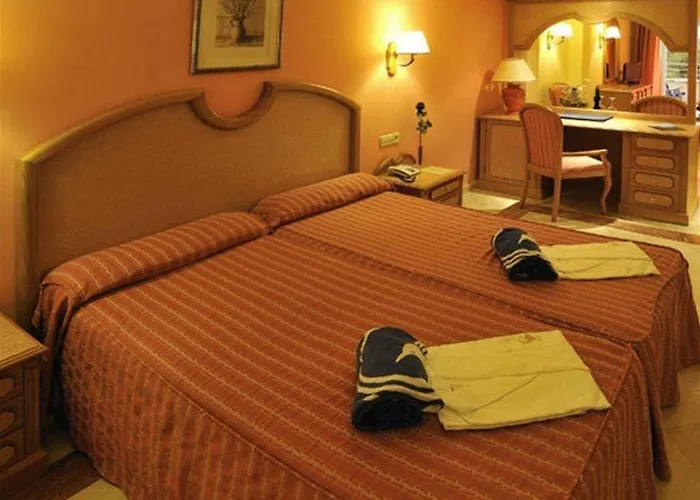 Отель Grupotel Acapulco Playa - Adults Only