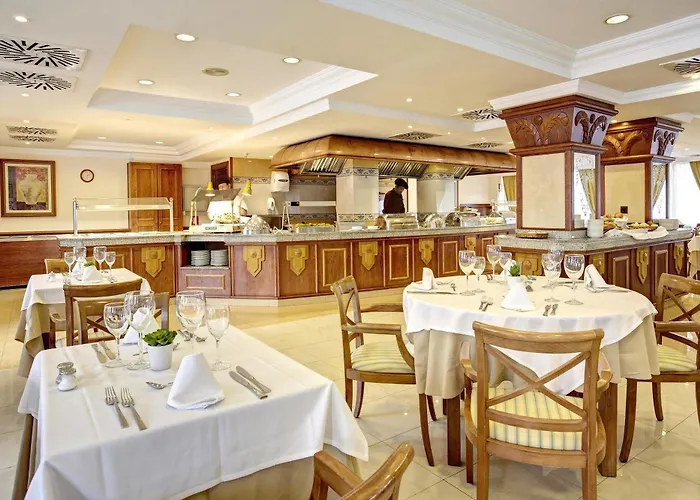 Grupotel Acapulco Playa - Adults Only